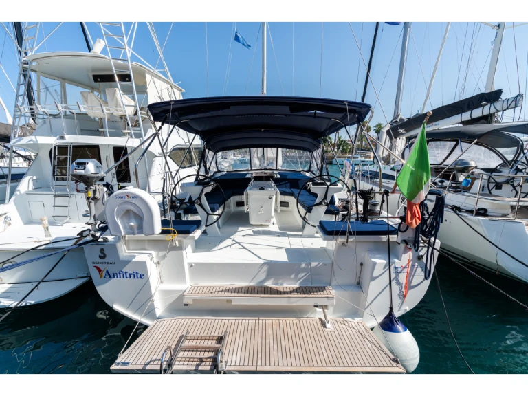 Noleggio Barca a vela Bénéteau con patente nautica