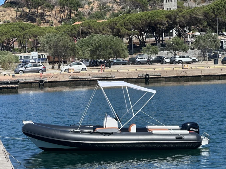 Gommone a noleggio a Arbatax al miglior prezzo