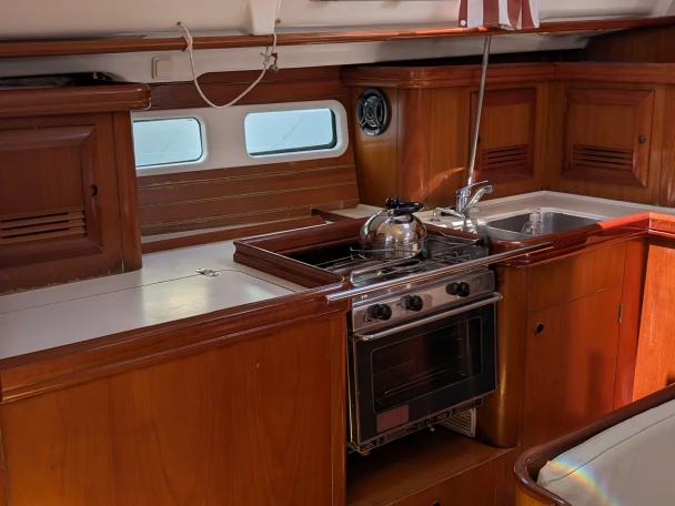 Noleggio a Álimos – Bénéteau Oceanis 411 Clipper su SamBoat