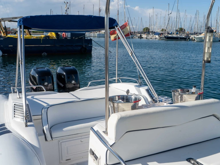 Noleggio Gommone Sacs con patente nautica
