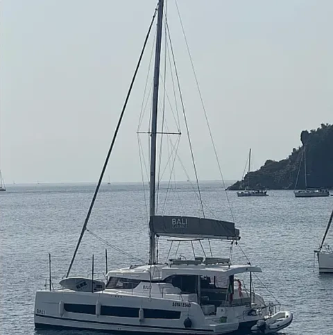 Noleggio Catamarano con o senza skipper Bali a Furnari