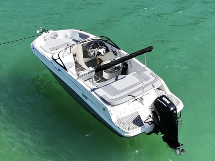 Noleggiare una Bayliner VR5 OE a Brison-Saint-Innocent