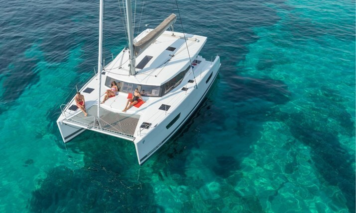 Noleggio a Villefranche-sur-Mer – Fountaine Pajot Lucia 40 su SamBoat