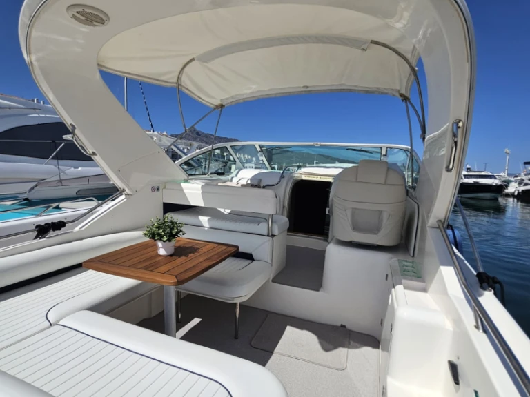 Noleggio barche Fairline Fairline 30 a Puerto Banús su Samboat