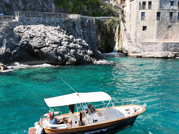Noleggio barche Fratelli Aprea Sorrento 7,50 open cruise a Amalfi su Samboat