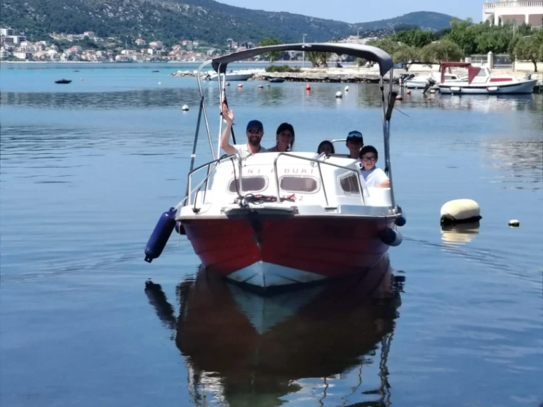 Noleggiare una Adria 500 a Poljica