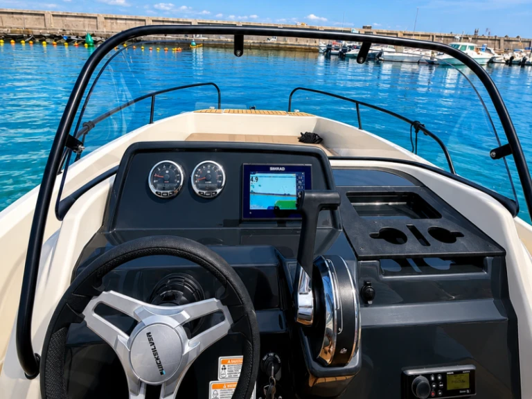 Noleggio Barca a motore a Benalmádena – Quicksilver Activ 605 Open