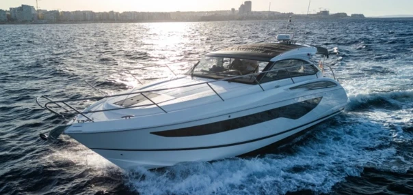 Noleggio Barca a motore a Port de Sitges Aiguadolç – Princess Princess V40