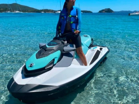 Moto d'acqua a noleggio a Bormes-les-Mimosas al miglior prezzo