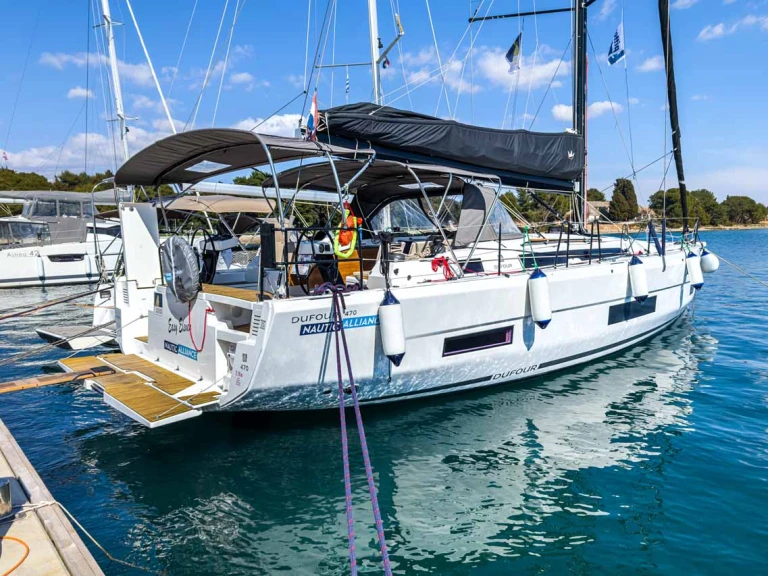 Noleggio Barca a vela a Pola – Dufour Dufour 470
