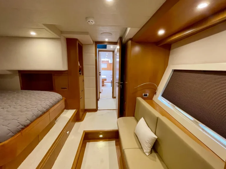 Noleggio barche  Serenity 64 LUXE a Port d'Andratx su Samboat
