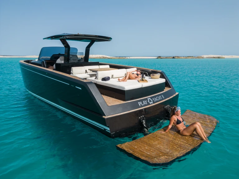 Noleggio Barca a motore con o senza skipper Pardo Yachts a Ibiza Town