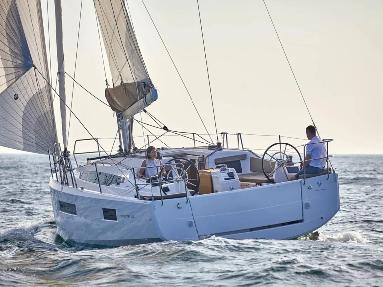 Noleggio barche Jeanneau Sun Odyssey 410 a Gouviá su Samboat