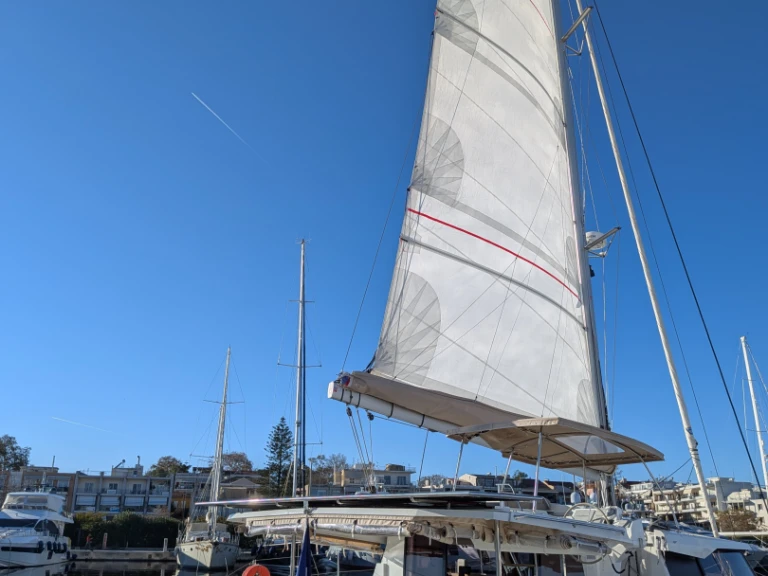 Fountaine Pajot Astrea 42 da affittare a  Marsiglia