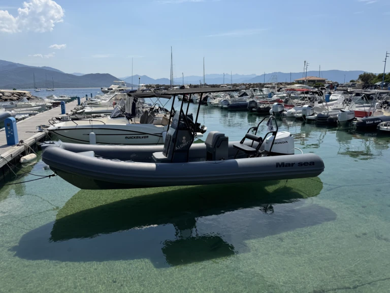 MAR SEA FISHER 680 da affittare a  Porto Pollo