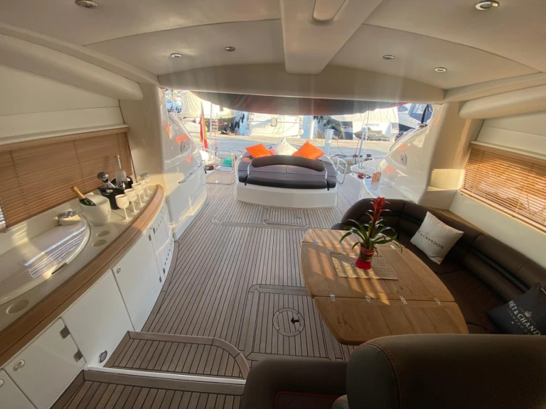 Noleggio Yacht di lusso a Barcellona – Sunseeker Sunseeker 75 Yacht