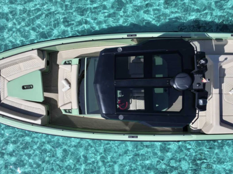 Noleggio a Ibiza Town – Vanquish VQ40 su SamBoat