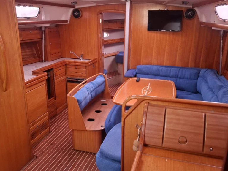 Noleggio barche Marina di Grosseto economico Bavaria 42 Cruiser