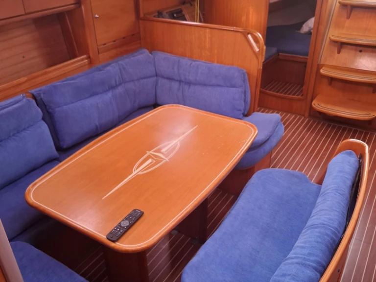Noleggio Barca a vela a Marina di Grosseto – Bavaria Bavaria 42 Cruiser