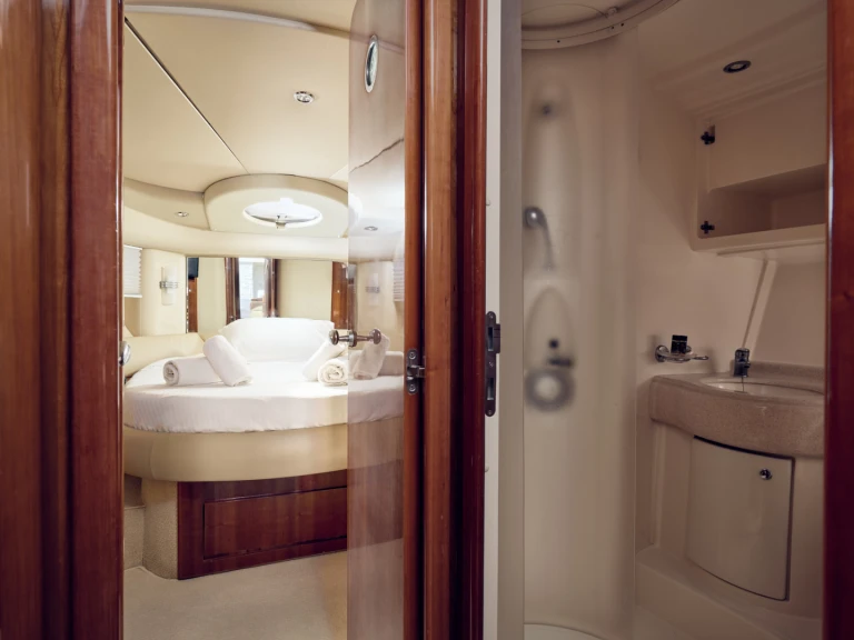 Noleggio barche Princess princess 40 a Loutraki-Agioi Theodoroi su Samboat