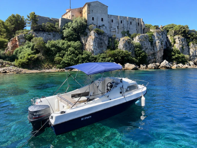 Noleggio Barca a motore con o senza skipper Rocca a Cannes