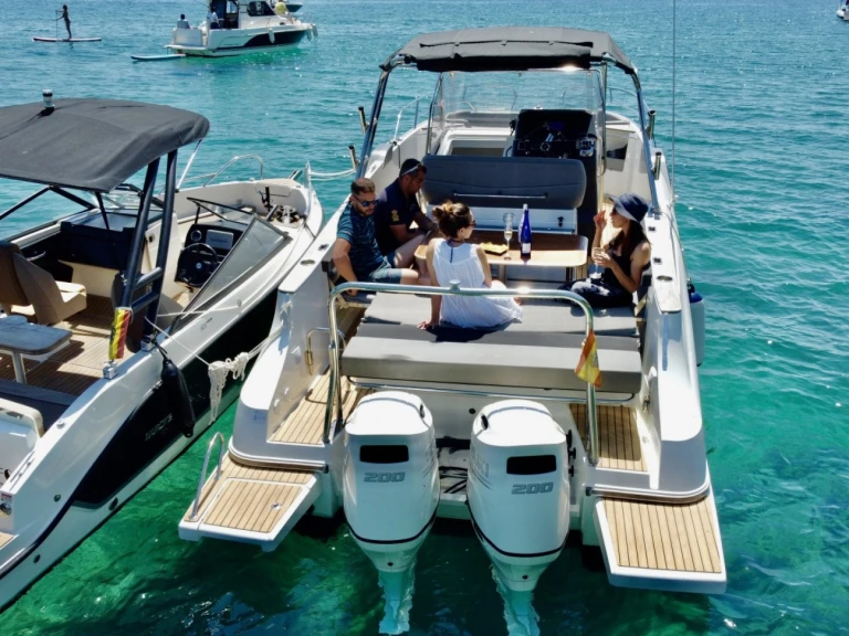 Noleggiare una Bénéteau Flyer 8.8 SPACEdeck a Tossa de Mar
