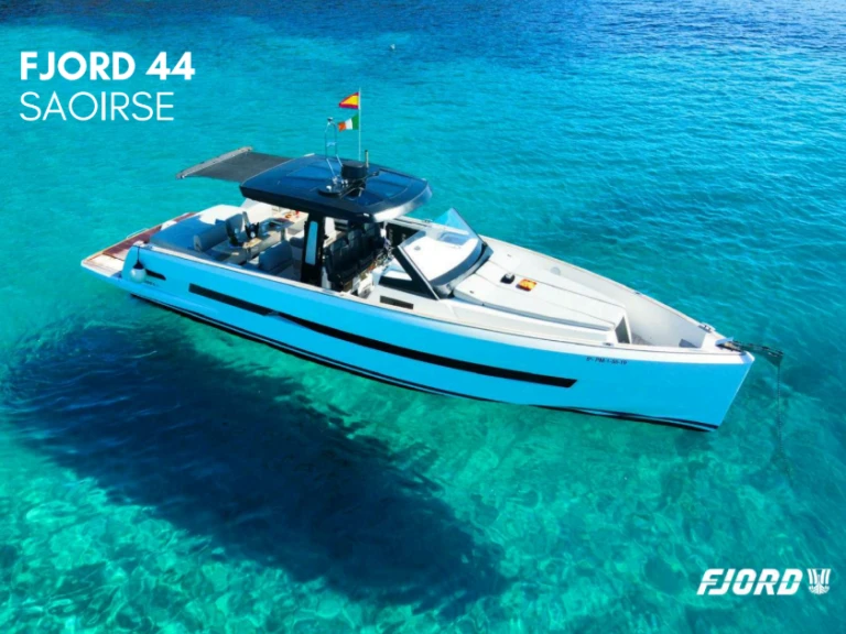Noleggio barche Fjord Fjord 44 Open a Santa Eulària des Riu su Samboat