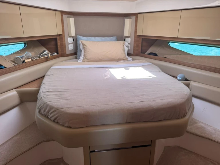 Noleggio Yacht di lusso con o senza skipper Azimut a Juan-les-Pins