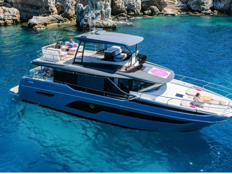 Noleggio a Juan-les-Pins – Prestige Yachts prestige X60 su SamBoat