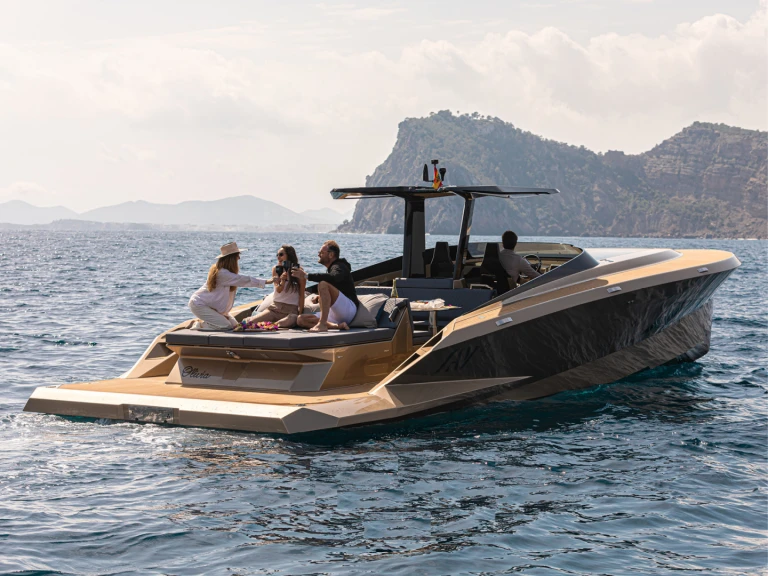 Noleggio Barca a motore Say Carbon Yachts con patente nautica