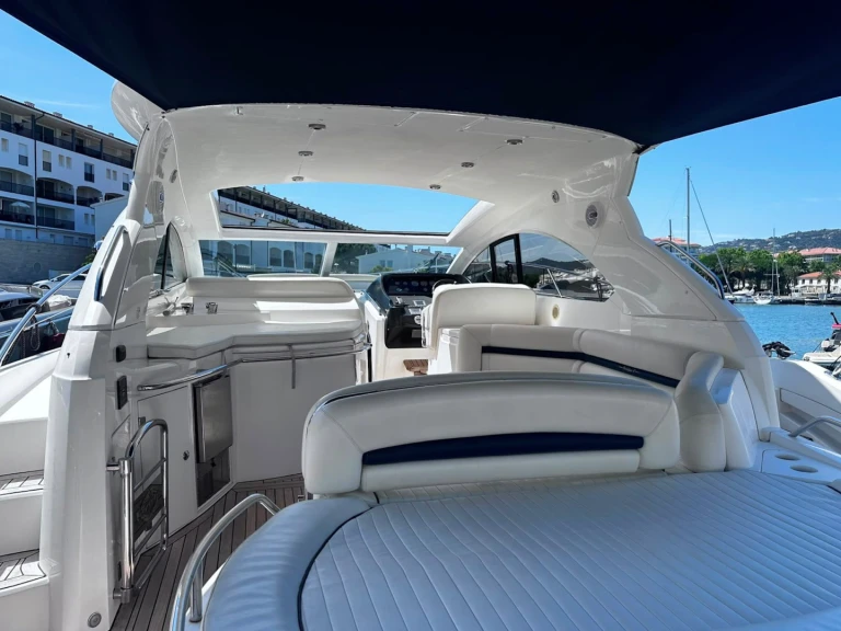 Noleggio Barca a motore a Castell-Platja d'Aro – Sunseeker Portofino 47