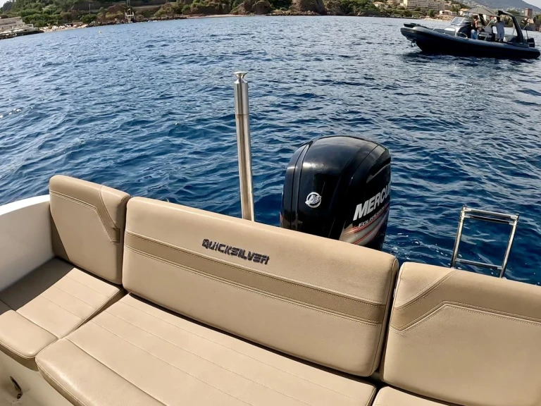 Noleggio Barca a motore con o senza skipper Quicksilver a Antibes