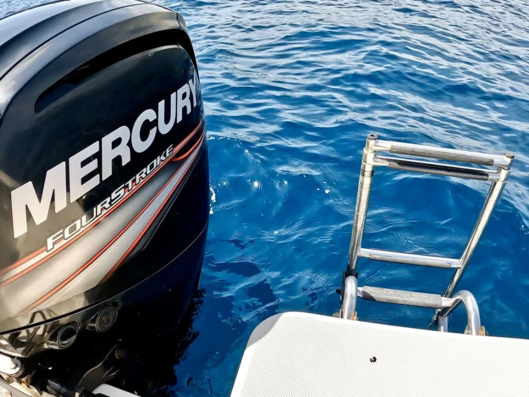 Noleggio Barca a motore Quicksilver con patente nautica
