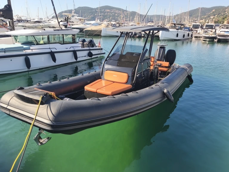 Noleggio barche La Napoule economico Eagle 10
