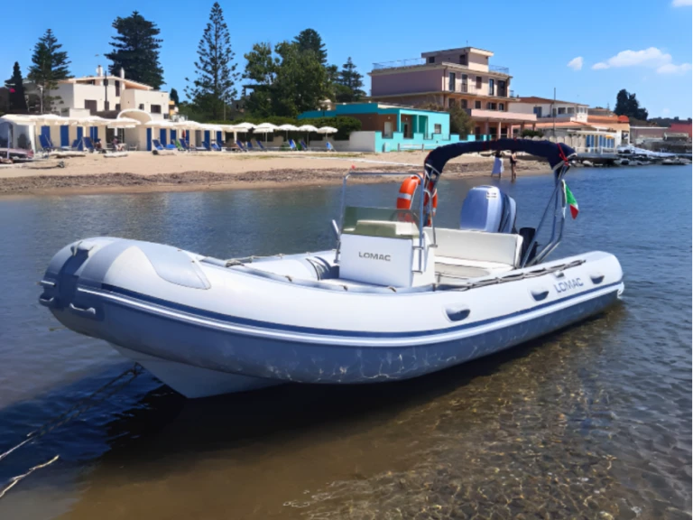 Noleggio Gommone Lomac con patente nautica