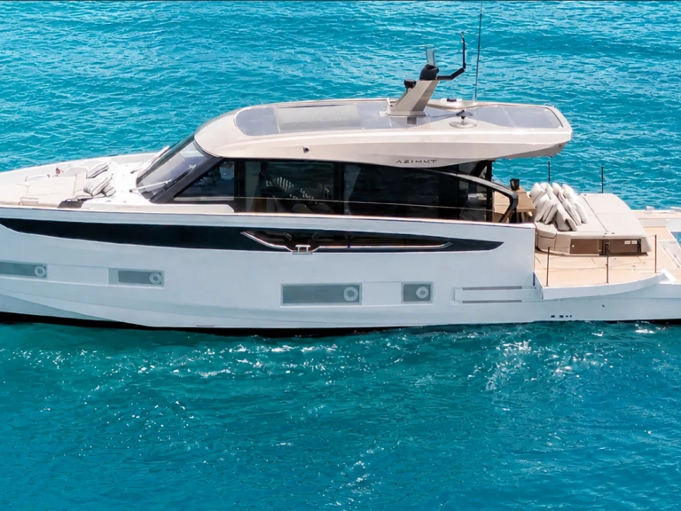 Yacht di lusso a noleggio a Ibiza Town al miglior prezzo