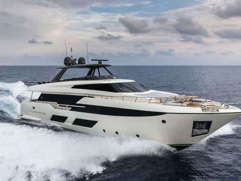 Yacht di lusso a noleggio a Ibiza Town al miglior prezzo