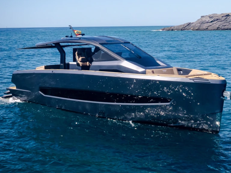 Noleggiare una Tesoro TESORO T50 a Ibiza Town