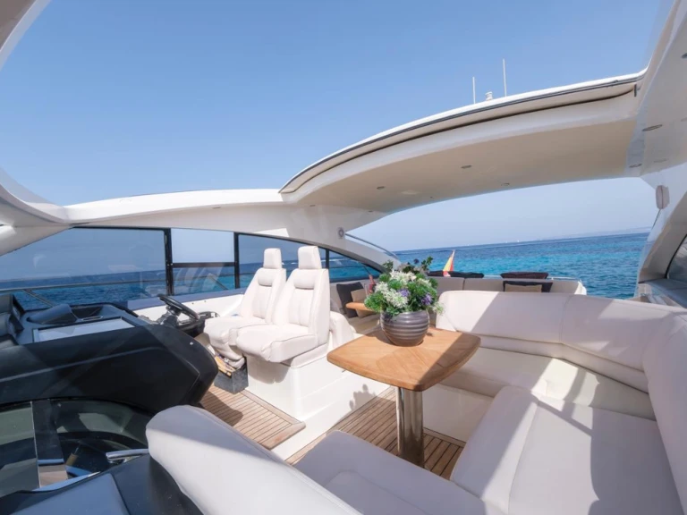 Noleggio barche Princess Princess V53 a Ibiza Town su Samboat