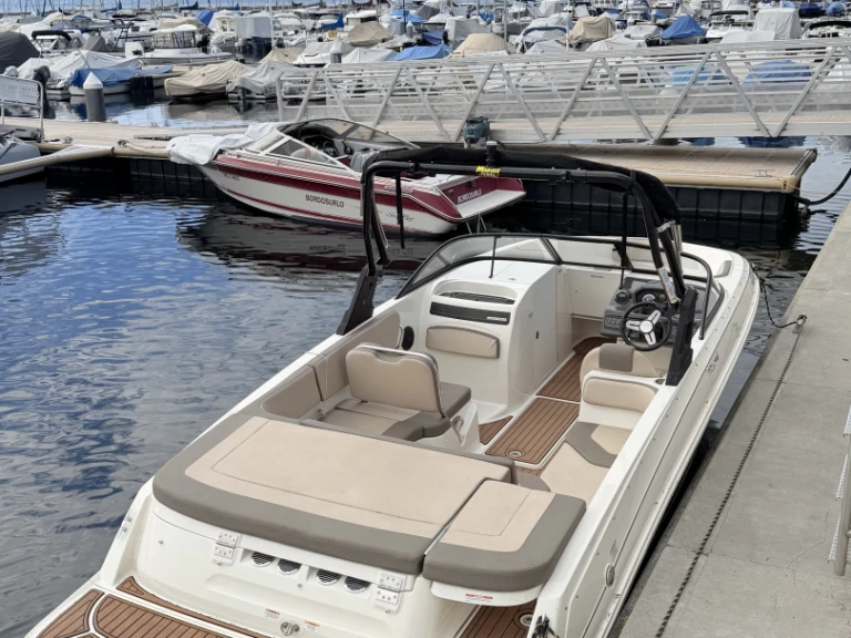 Bayliner VR6E da affittare a  Rolle