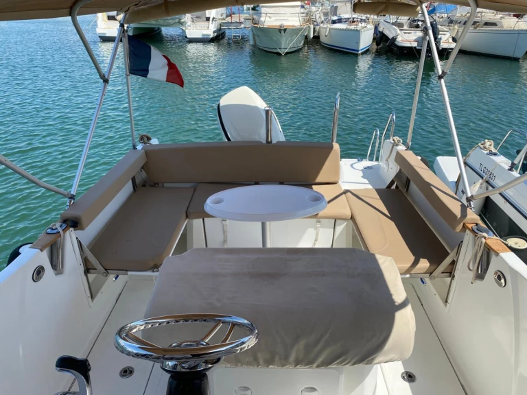 Noleggio barche Jeanneau Cap Camarat 7.5 Open a Saint-Tropez su Samboat
