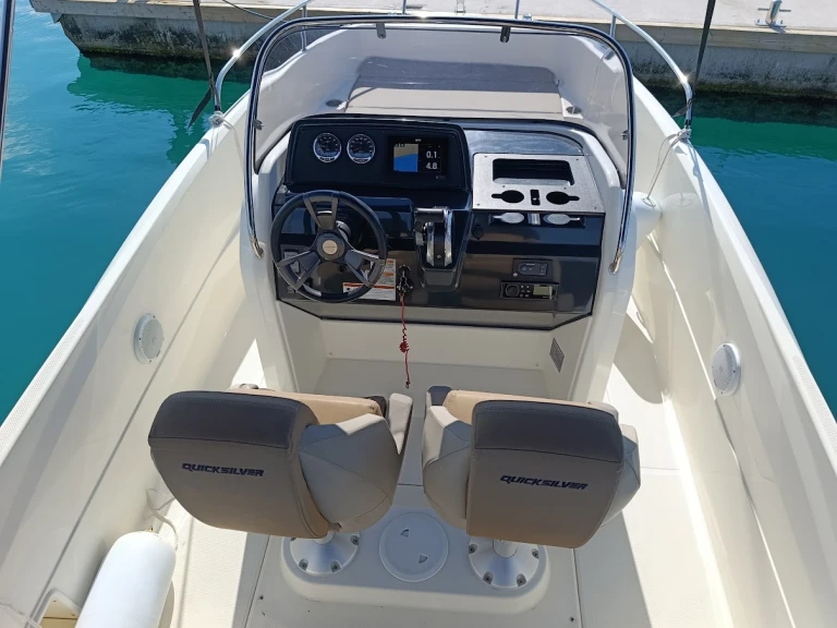 Quicksilver Activ 605 Open da affittare a  SCT Marina Trogir