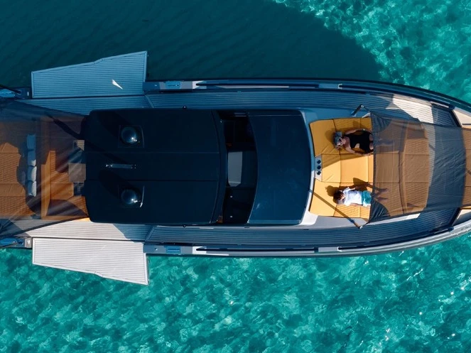 Noleggiare una DAYTONA 50 15m a Ibiza Town