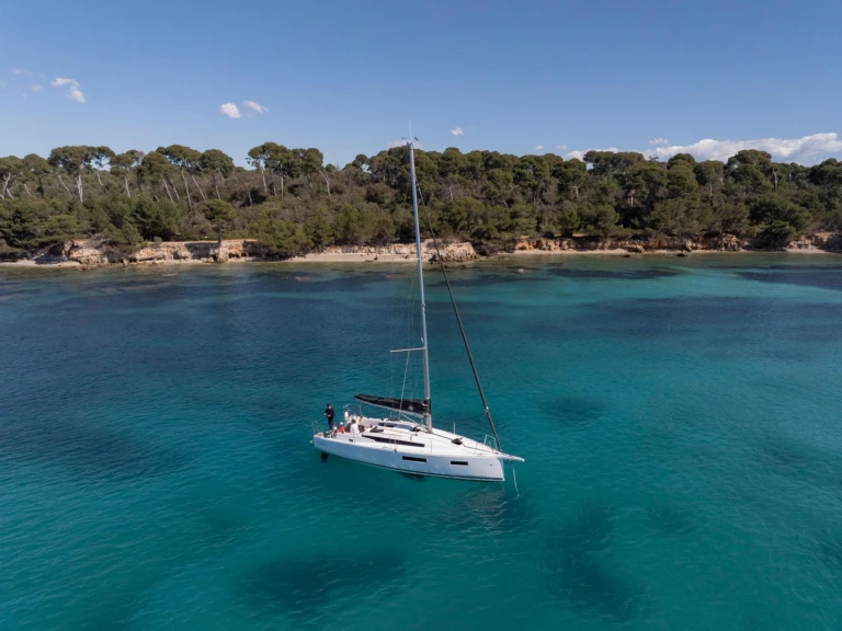 Noleggiare una Jeanneau Sun Odyssey 350 a Road Town