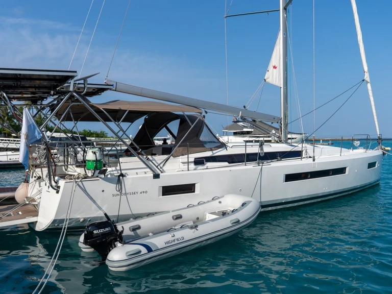Noleggio a Malé – Jeanneau Sun Odyssey 490 su SamBoat