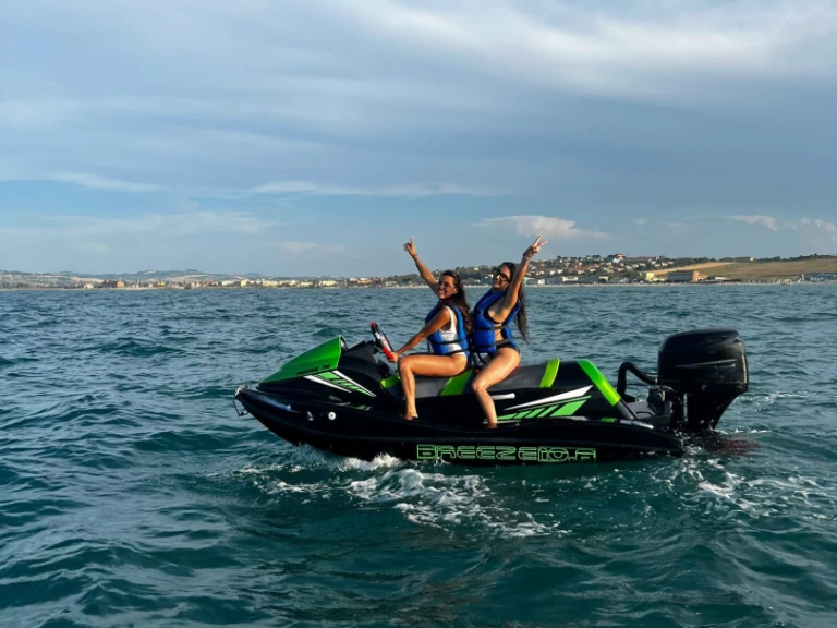 Noleggio a Fasano – Breeze 10.8 su SamBoat