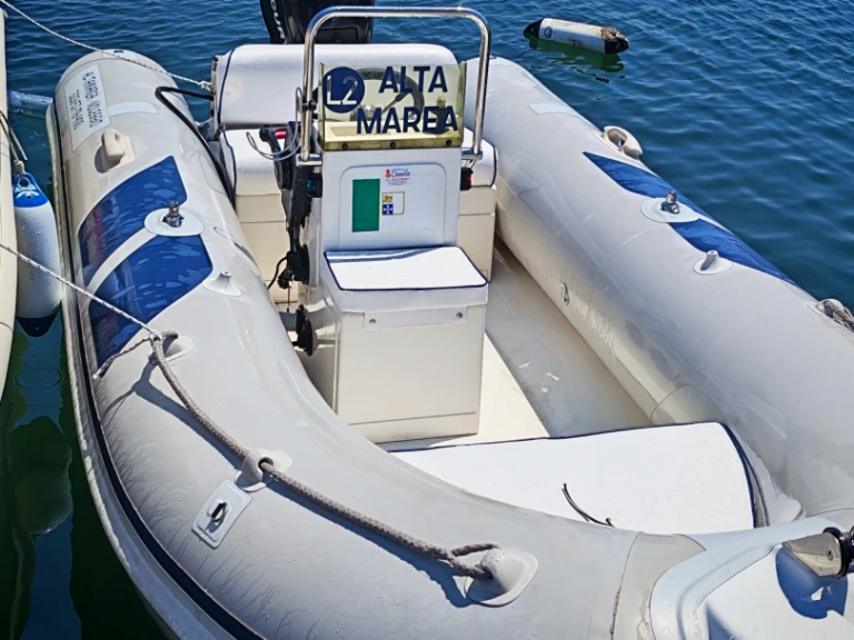 Noleggio Gommone a San Foca – Mariner 480