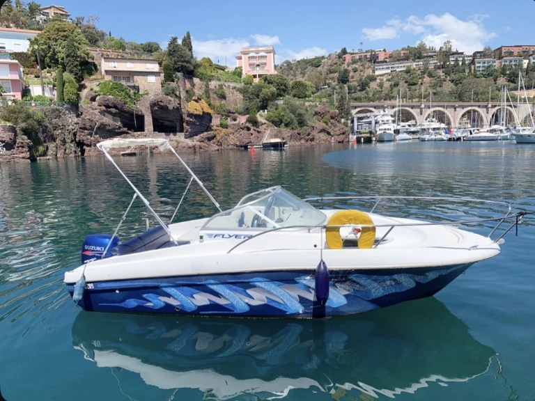 Noleggio a Mandelieu-la-Napoule – Bénéteau Flyer 650 Cabine su SamBoat