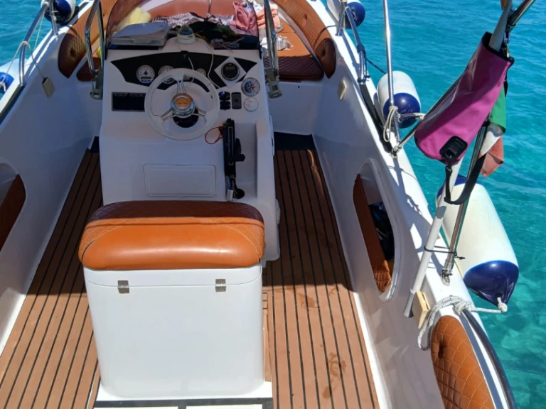Noleggio barche Otranto economico Open space 