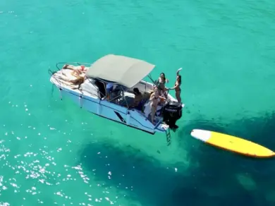 Noleggio Barca a motore Bénéteau con patente nautica